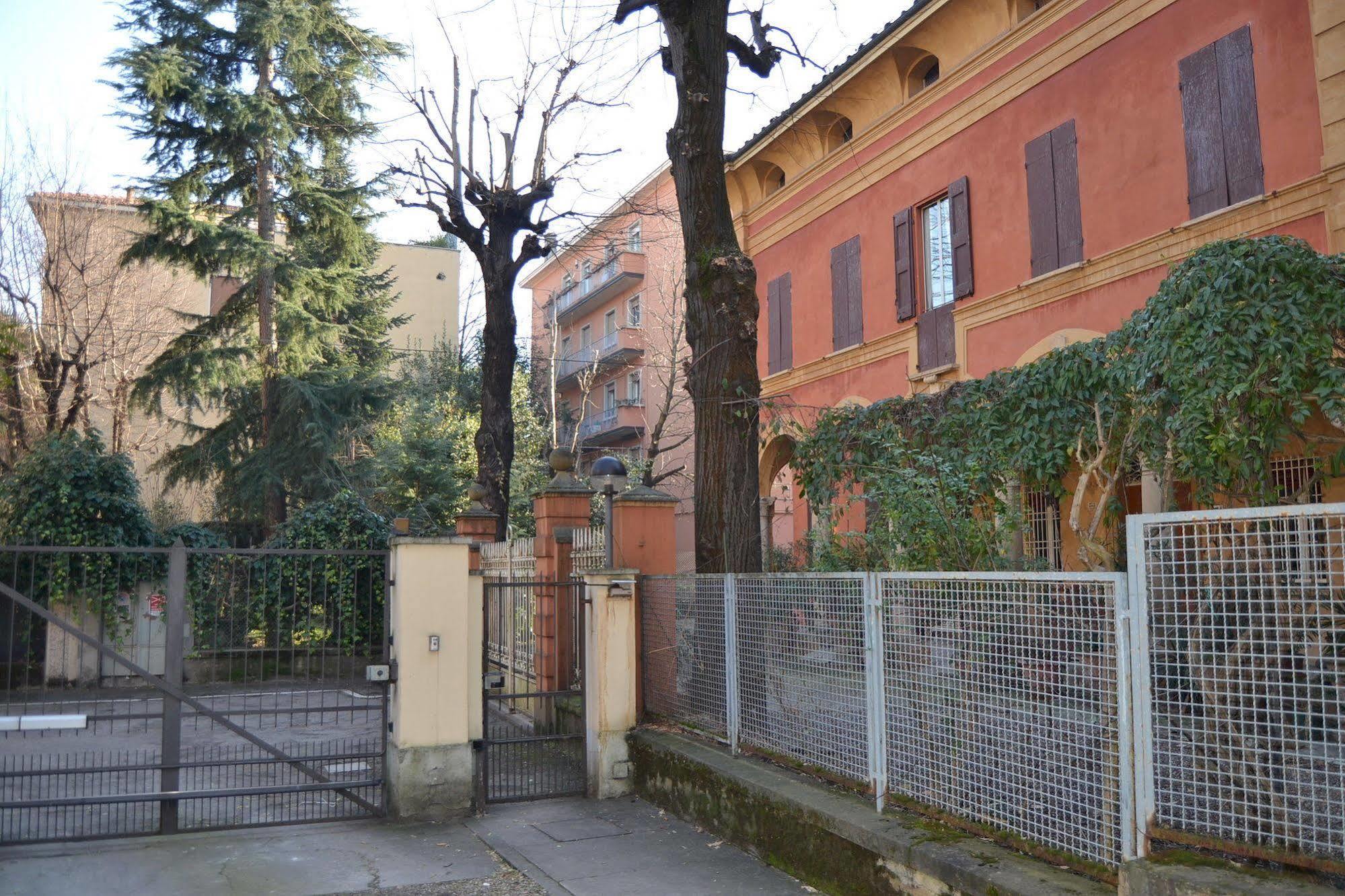 Central Avenue B&B Bologna Eksteriør billede